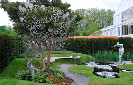  тис в композиции  «The Imperial Garden – Revive»  